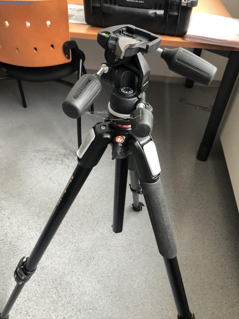 Machinery and equipment (Aluminium diecasting cells from the closing of a large automotive supplier)-4