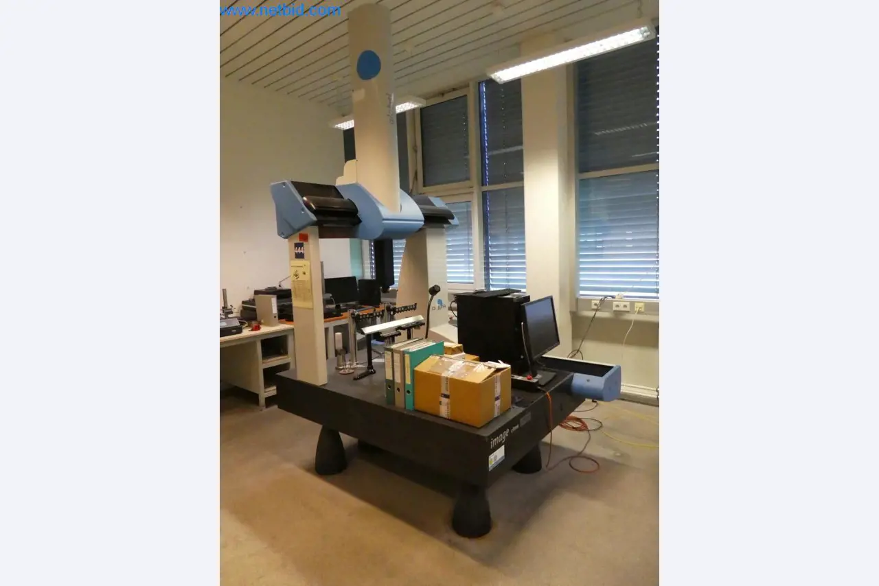 Máquinas e sistemas (fundição injectada de alumínio para a indústria automóvel e de fornecimento automóvel)-1