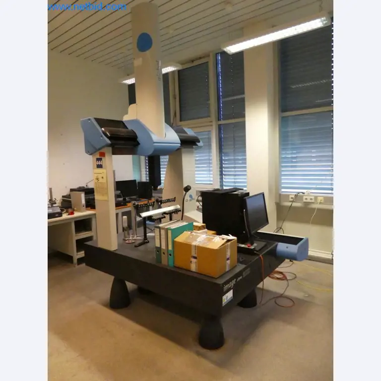 Máquinas e sistemas (fundição injectada de alumínio para a indústria automóvel e de fornecimento automóvel)-1