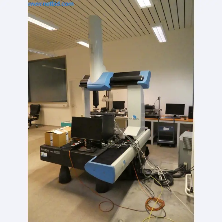 Máquinas e sistemas (fundição injectada de alumínio para a indústria automóvel e de fornecimento automóvel)-2