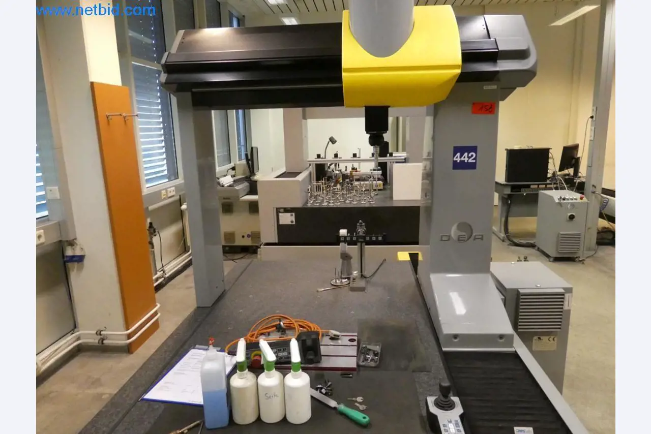 Máquinas e sistemas (fundição injectada de alumínio para a indústria automóvel e de fornecimento automóvel)-3