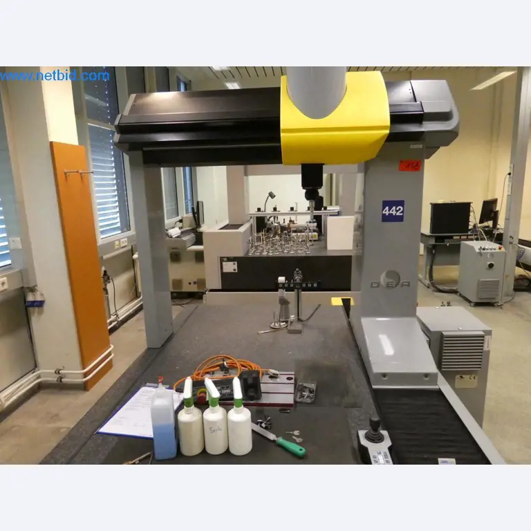 Máquinas e sistemas (fundição injectada de alumínio para a indústria automóvel e de fornecimento automóvel)-3