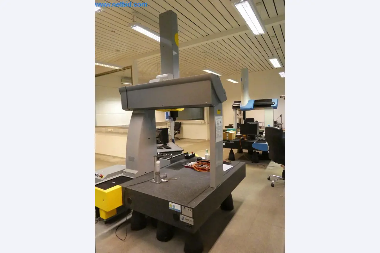 Máquinas e sistemas (fundição injectada de alumínio para a indústria automóvel e de fornecimento automóvel)-5