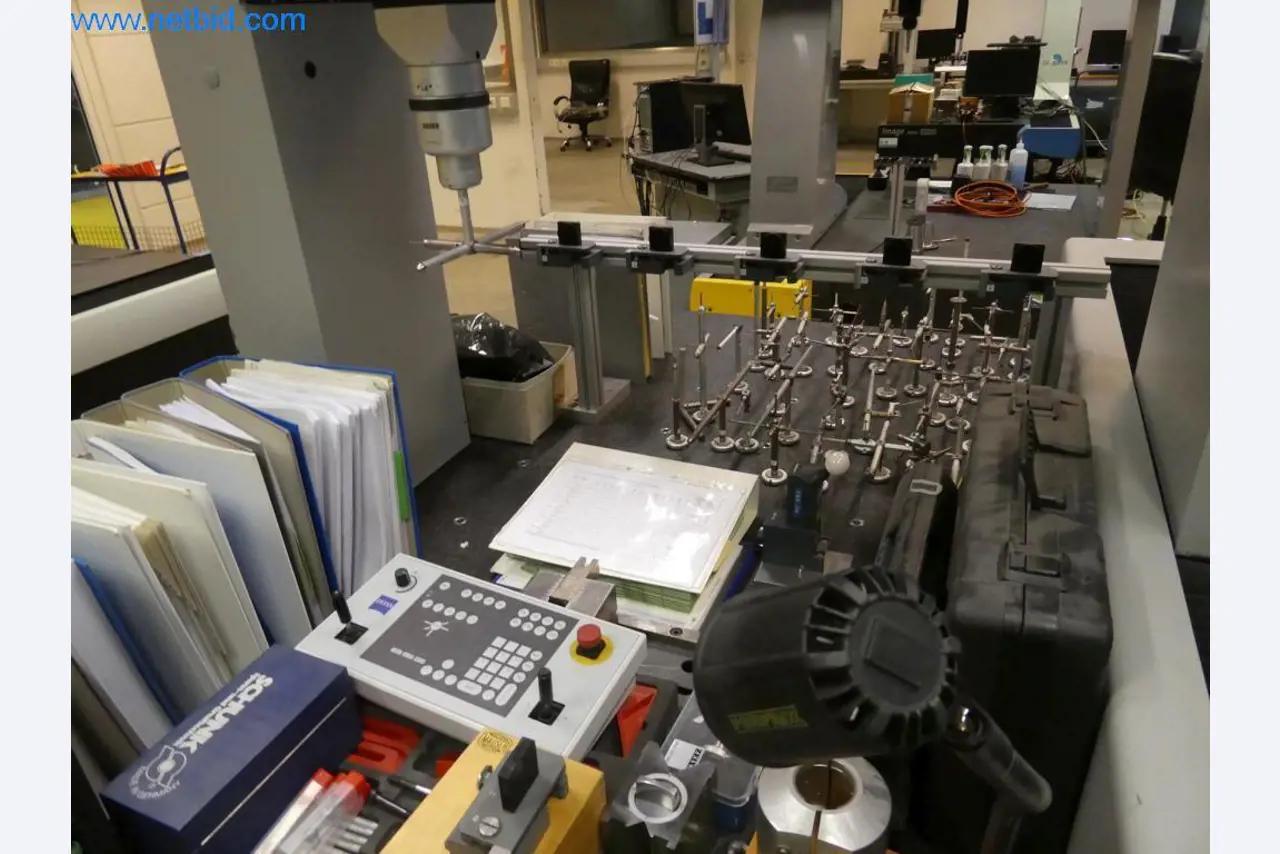 Máquinas e sistemas (fundição injectada de alumínio para a indústria automóvel e de fornecimento automóvel)-10