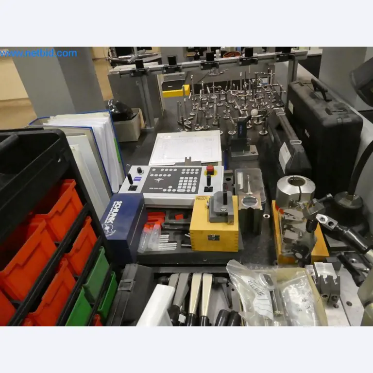 Máquinas e sistemas (fundição injectada de alumínio para a indústria automóvel e de fornecimento automóvel)-11