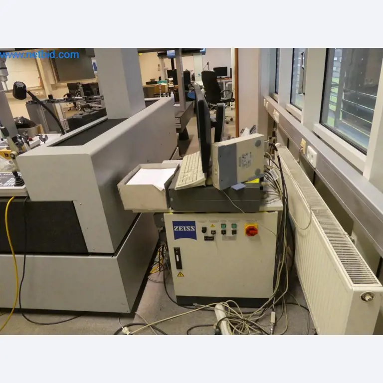 Máquinas e sistemas (fundição injectada de alumínio para a indústria automóvel e de fornecimento automóvel)-7