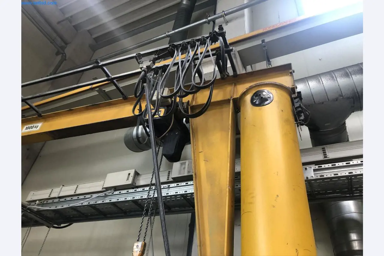 Stroje a systémy (tlakové lití hliníku pro automobilový a dodavatelský průmysl)-1