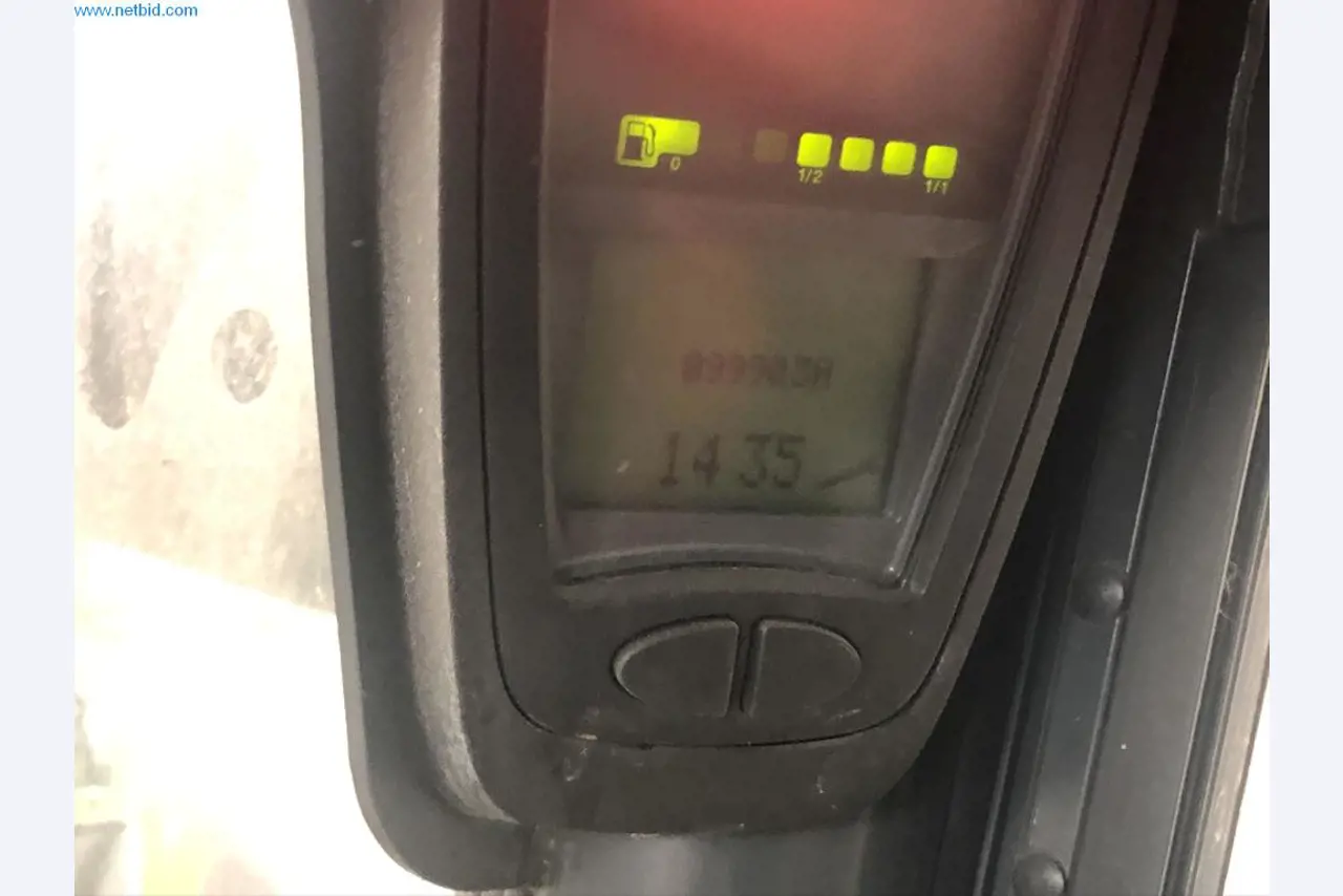 Machinery and equipment (Aluminium diecasting cells from the closing of a large automotive supplier)-8