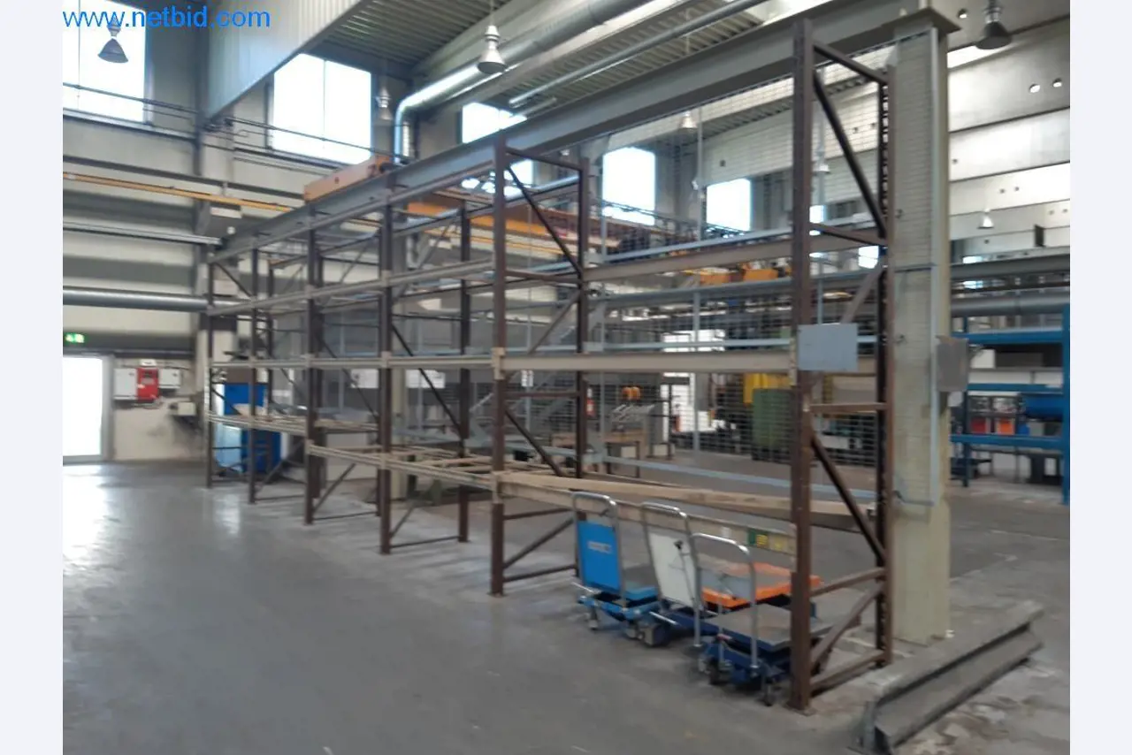 Máquinas e sistemas (fundição injectada de alumínio para a indústria automóvel e de fornecimento automóvel)-1