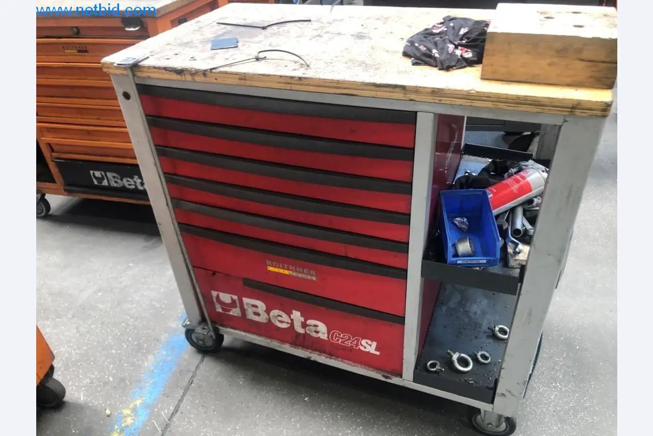 Máquinas e sistemas (fundição injectada de alumínio para a indústria automóvel e de fornecimento automóvel)-1