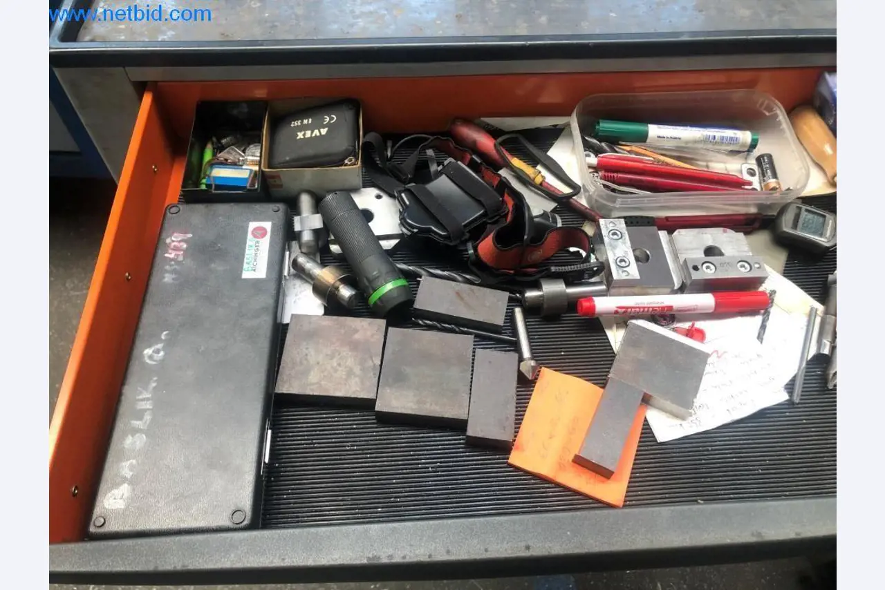 Stroje a systémy (tlakové lití hliníku pro automobilový a dodavatelský průmysl)-2