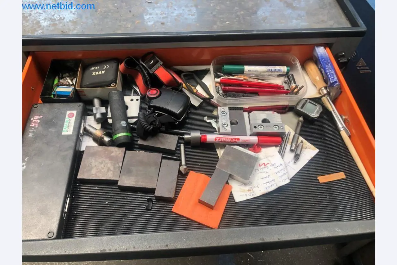 Stroje a systémy (tlakové lití hliníku pro automobilový a dodavatelský průmysl)-3