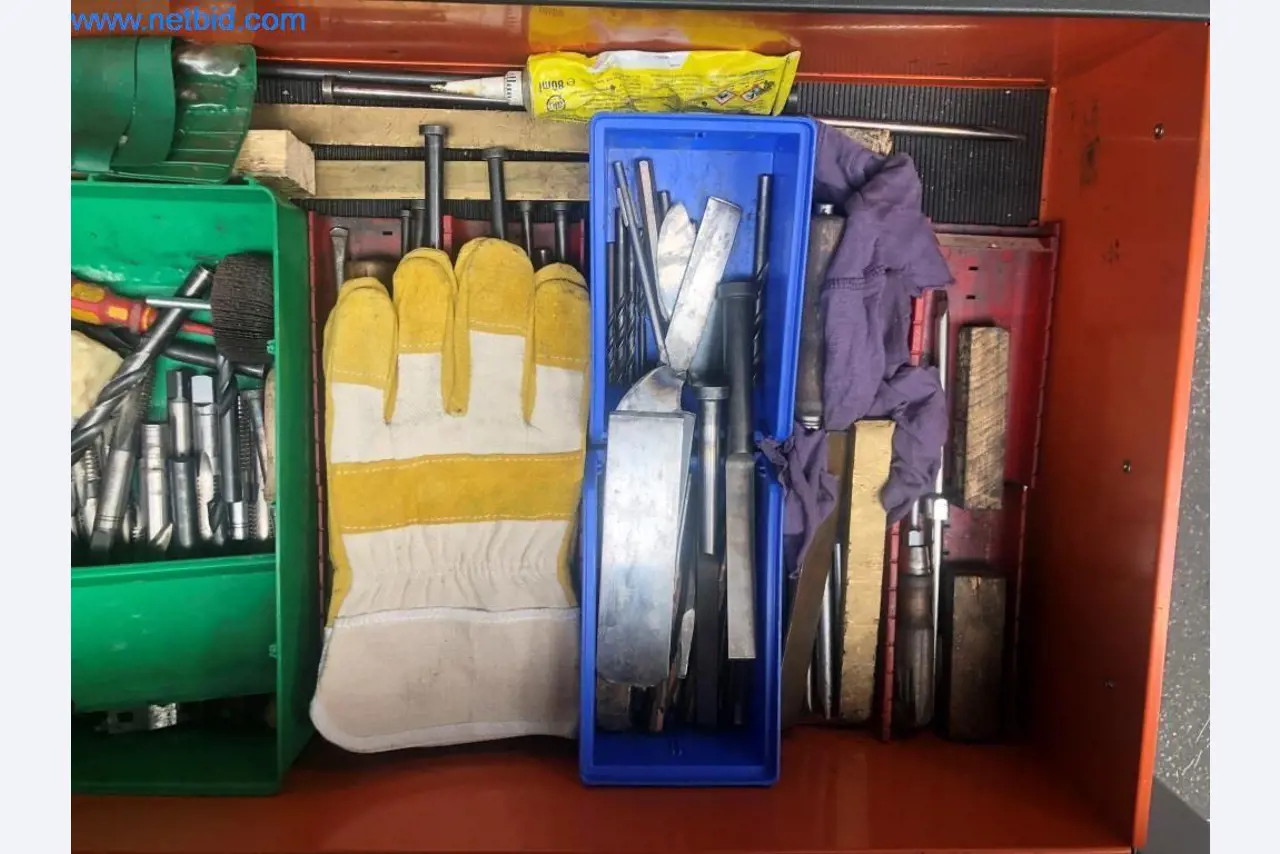 Stroje a systémy (tlakové lití hliníku pro automobilový a dodavatelský průmysl)-9