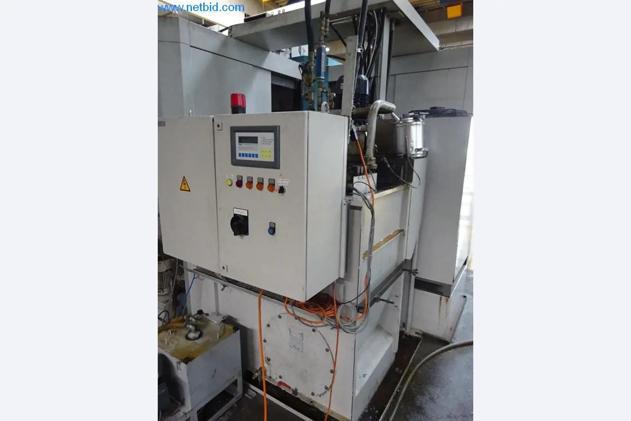 Máquinas e sistemas (fundição injectada de alumínio para a indústria automóvel e de fornecimento automóvel)-14