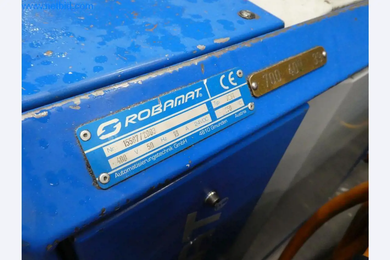 Máquinas e sistemas (fundição injectada de alumínio para a indústria automóvel e de fornecimento automóvel)-2