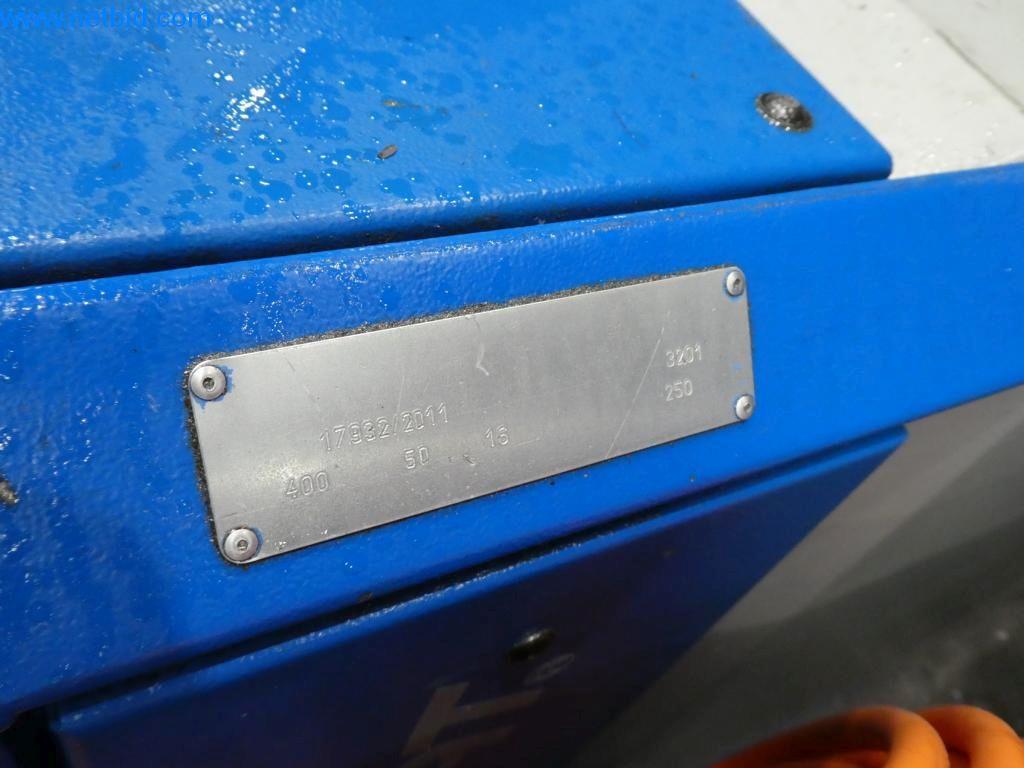 Máquinas e sistemas (fundição injectada de alumínio para a indústria automóvel e de fornecimento automóvel)-2