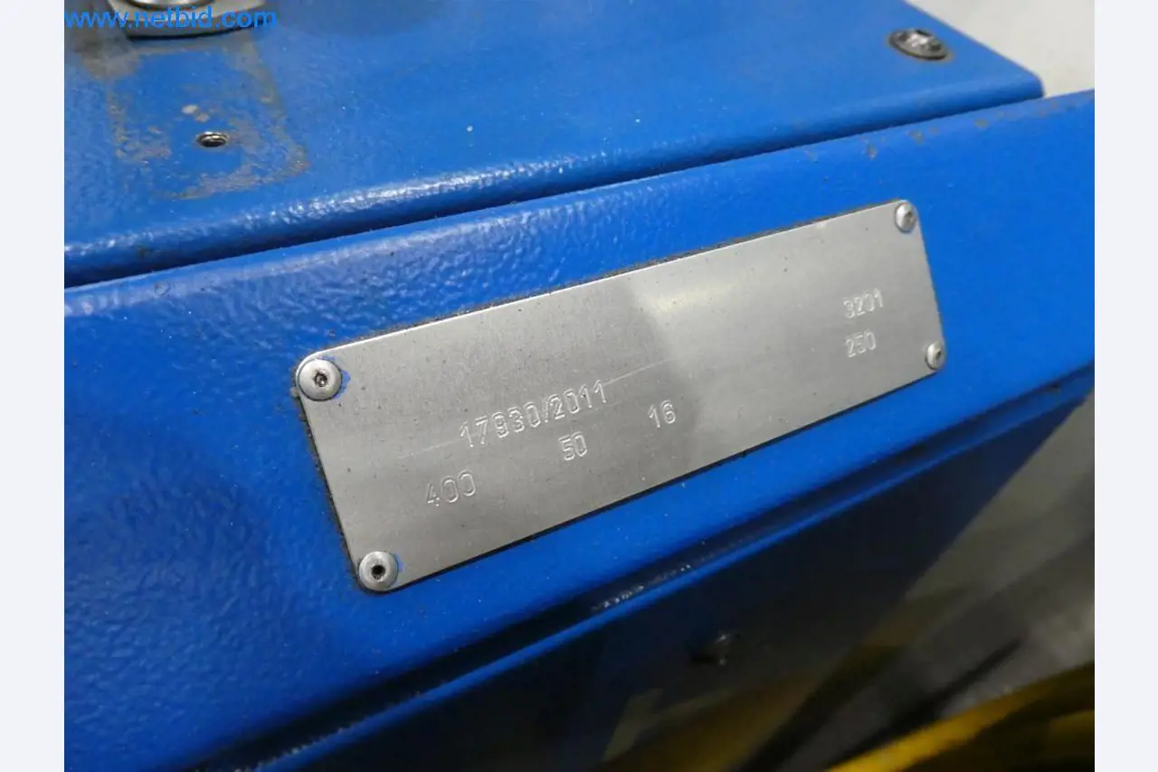 Máquinas e sistemas (fundição injectada de alumínio para a indústria automóvel e de fornecimento automóvel)-2