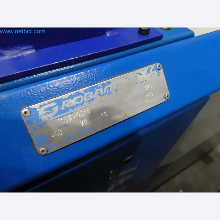 Máquinas e sistemas (fundição injectada de alumínio para a indústria automóvel e de fornecimento automóvel)-2