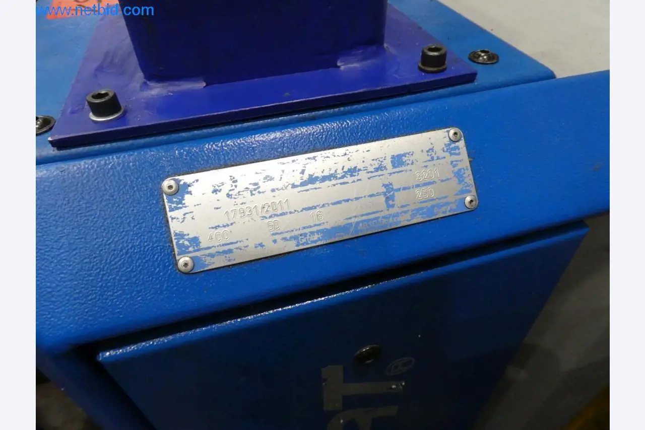 Machinery and equipment (Aluminium diecasting cells from the closing of a large automotive supplier)-2