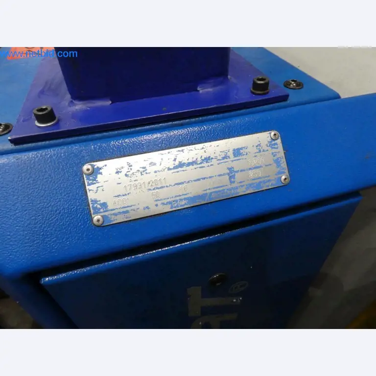 Machinery and equipment (Aluminium diecasting cells from the closing of a large automotive supplier)-2