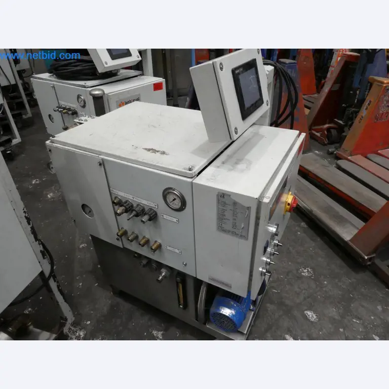 Machinery and equipment (Aluminium diecasting cells from the closing of a large automotive supplier)-2