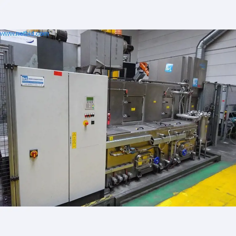 Machinery and equipment (Aluminium diecasting cells from the closing of a large automotive supplier)-2