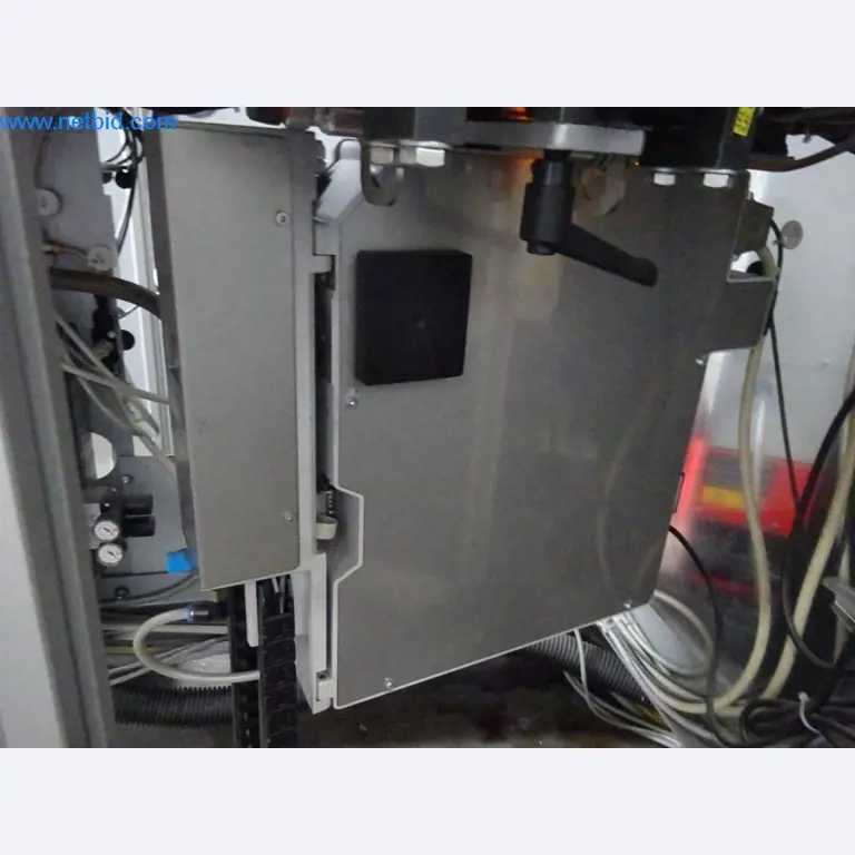 Máquinas e sistemas (fundição injectada de alumínio para a indústria automóvel e de fornecimento automóvel)-4