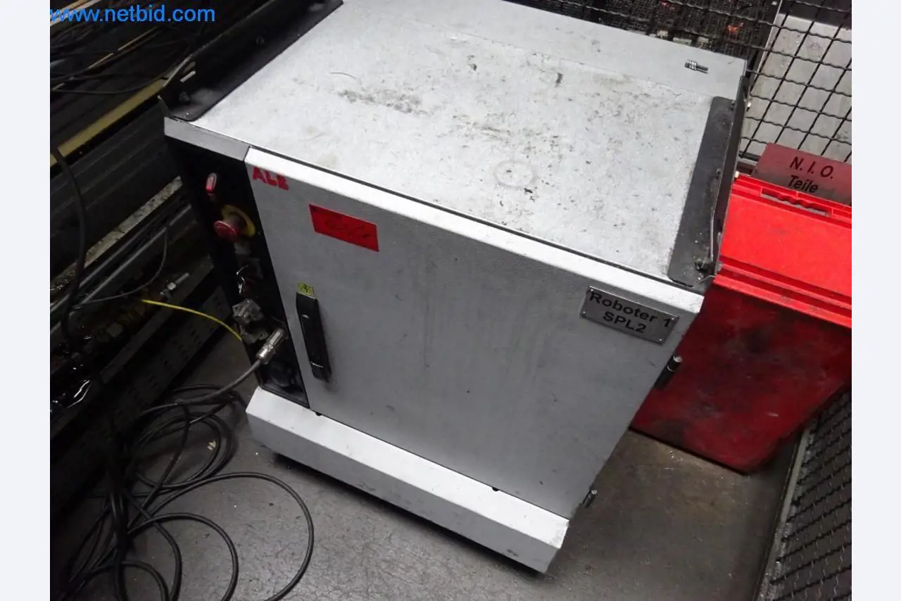 Machinery and equipment (Aluminium diecasting cells from the closing of a large automotive supplier)-2