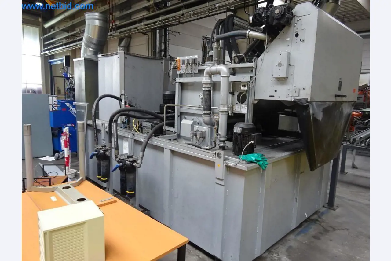 Máquinas e sistemas (fundição injectada de alumínio para a indústria automóvel e de fornecimento automóvel)-2