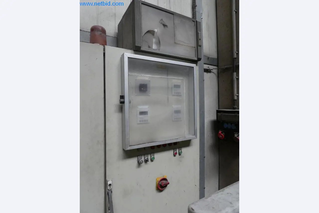 Machinery and equipment (Aluminium diecasting cells from the closing of a large automotive supplier)-3