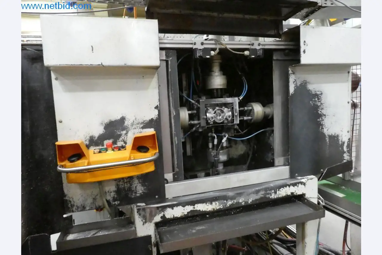 Machinery and equipment (Aluminium diecasting cells from the closing of a large automotive supplier)-10