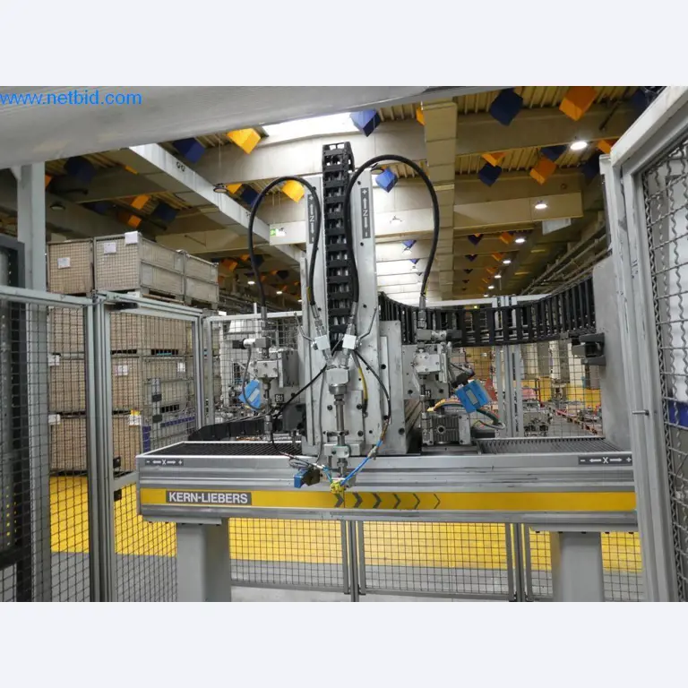 Máquinas e sistemas (fundição injectada de alumínio para a indústria automóvel e de fornecimento automóvel)-2