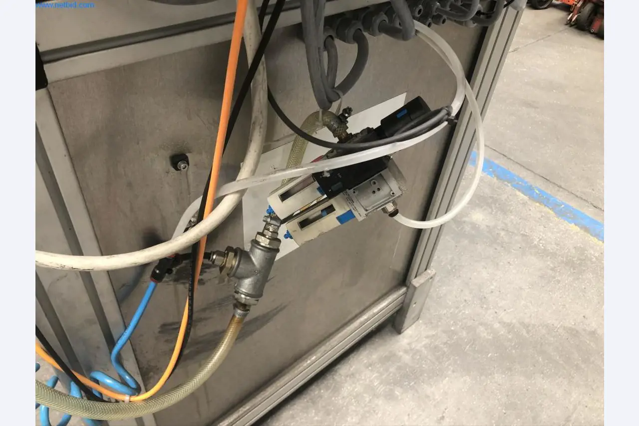 Machines et installations (moulage sous pression d'aluminium pour l'industrie automobile et ses sous-traitants)-3