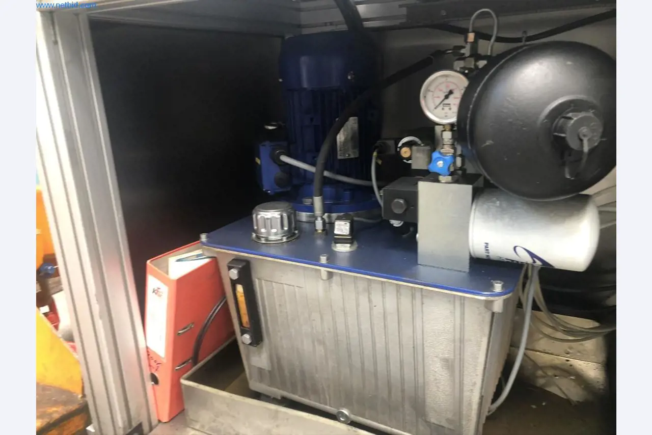 Machines et installations (moulage sous pression d'aluminium pour l'industrie automobile et ses sous-traitants)-4