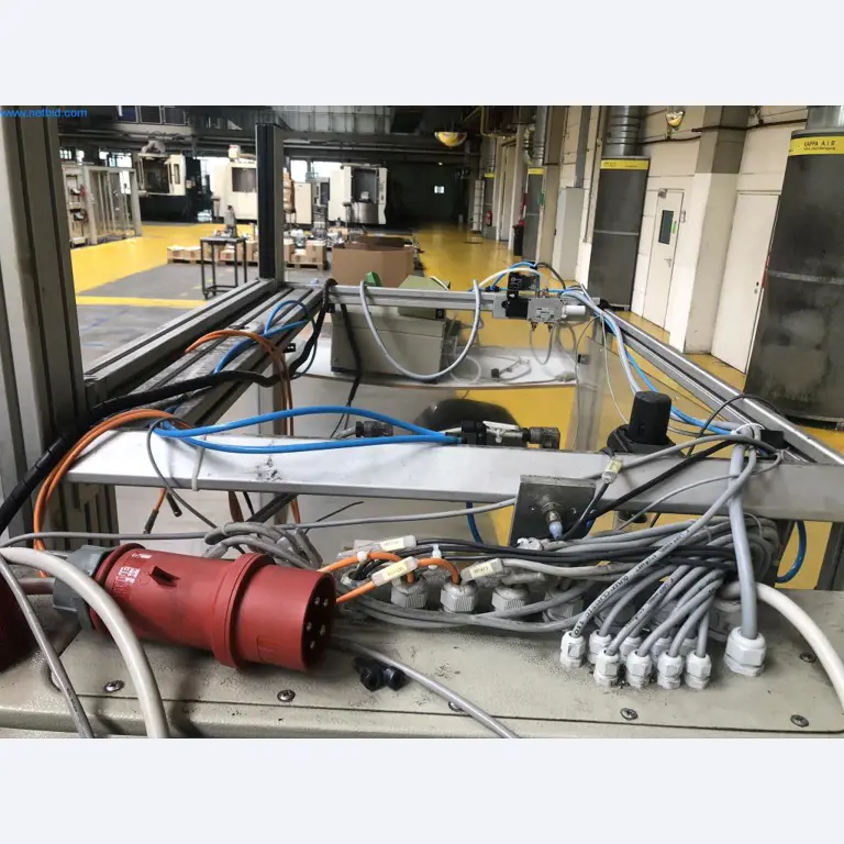 Machines et installations (moulage sous pression d'aluminium pour l'industrie automobile et ses sous-traitants)-4