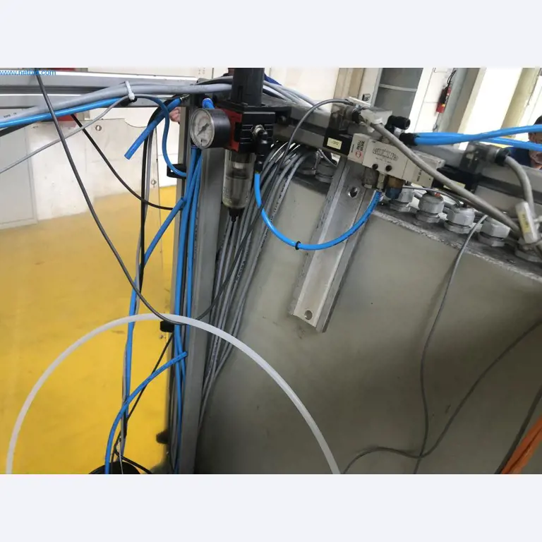 Machines et installations (moulage sous pression d'aluminium pour l'industrie automobile et ses sous-traitants)-8