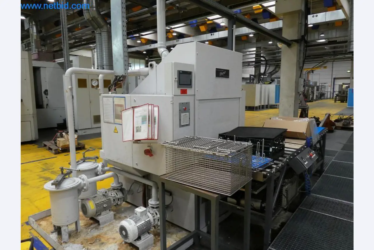 Máquinas e sistemas (fundição injectada de alumínio para a indústria automóvel e de fornecimento automóvel)-2