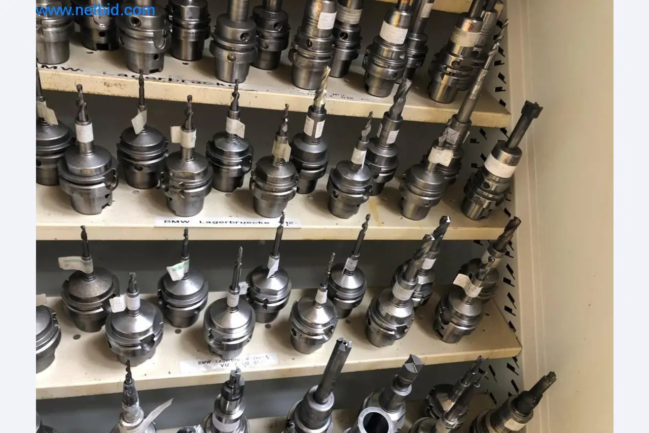 Machines et installations (moulage sous pression d'aluminium pour l'industrie automobile et ses sous-traitants)-10