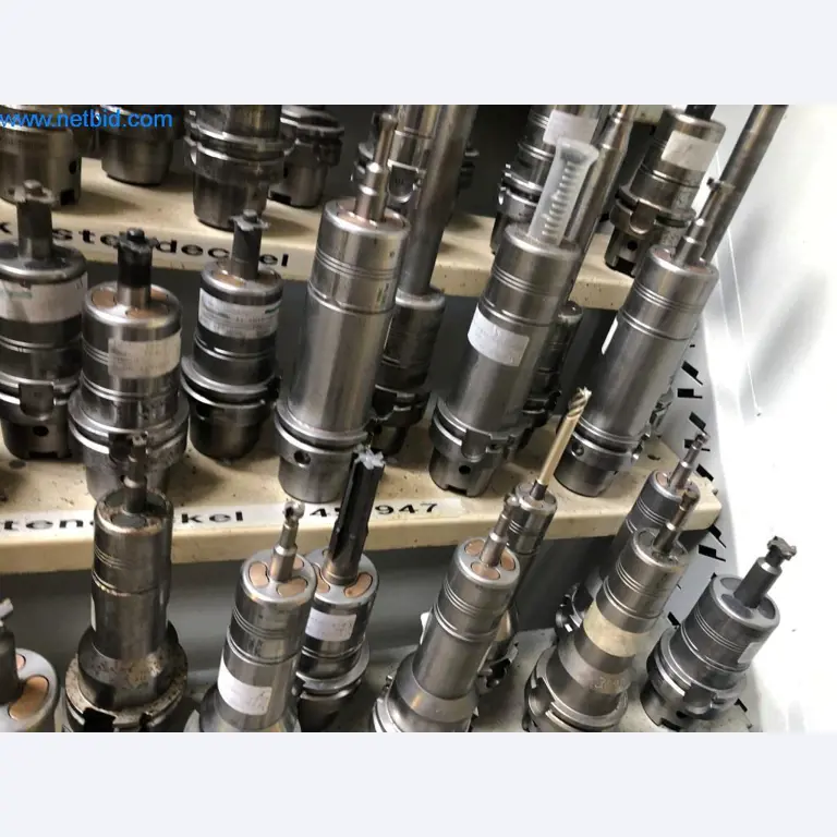 Stroje a systémy (tlakové lití hliníku pro automobilový a dodavatelský průmysl)-10