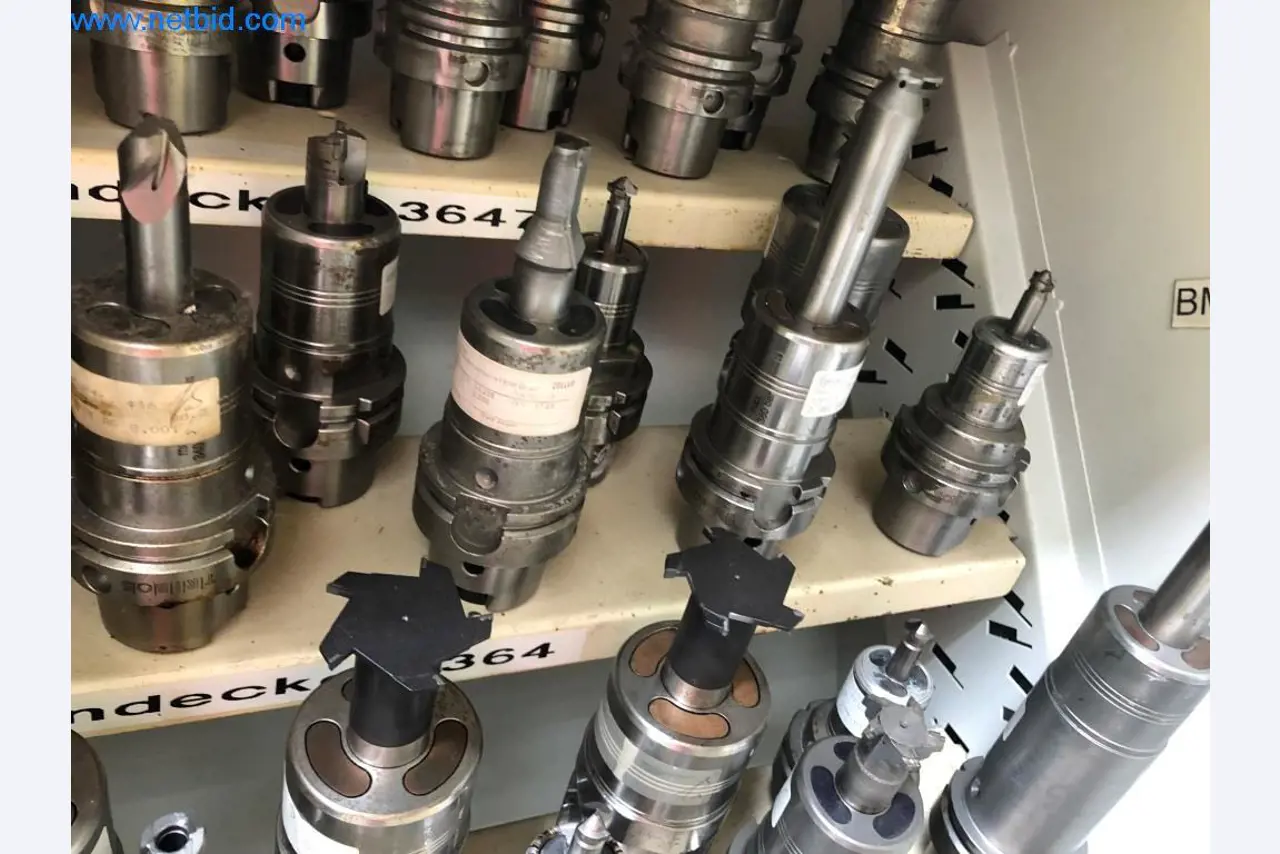 Stroje a systémy (tlakové lití hliníku pro automobilový a dodavatelský průmysl)-17