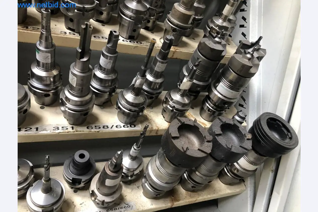 Machines et installations (moulage sous pression d'aluminium pour l'industrie automobile et ses sous-traitants)-11