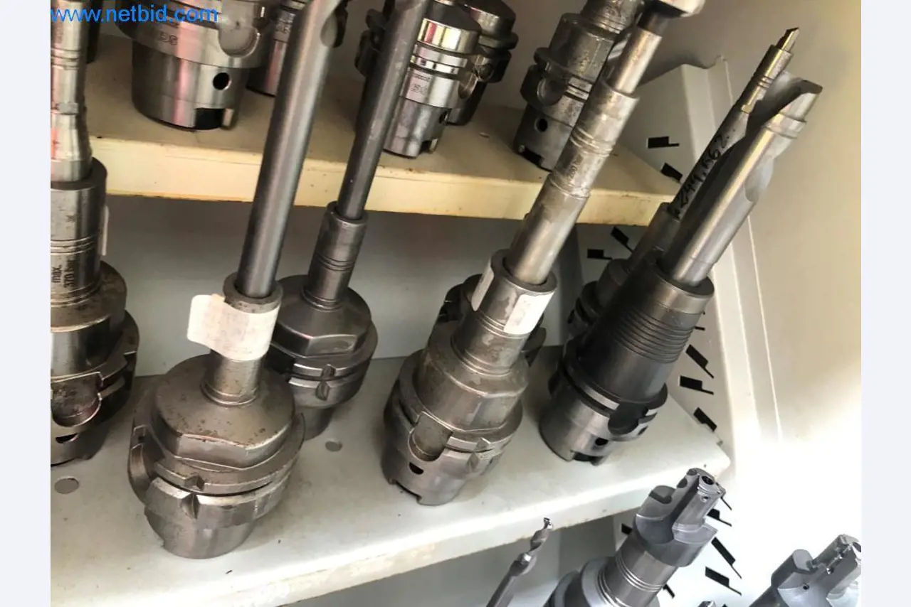 Machines et installations (moulage sous pression d'aluminium pour l'industrie automobile et ses sous-traitants)-16