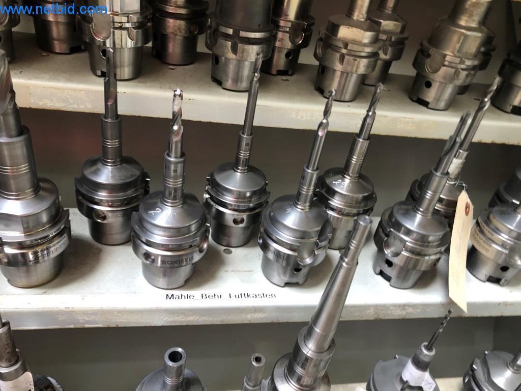 Máquinas e sistemas (fundição injectada de alumínio para a indústria automóvel e de fornecimento automóvel)-18