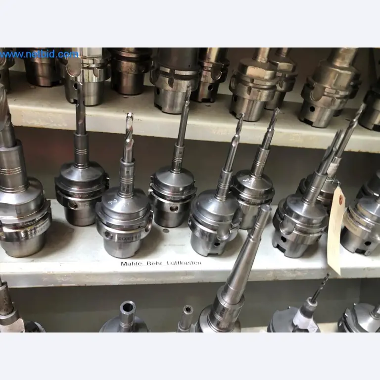 Machines et installations (moulage sous pression d'aluminium pour l'industrie automobile et ses sous-traitants)-18