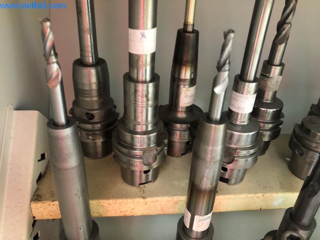 Máquinas e sistemas (fundição injectada de alumínio para a indústria automóvel e de fornecimento automóvel)-2