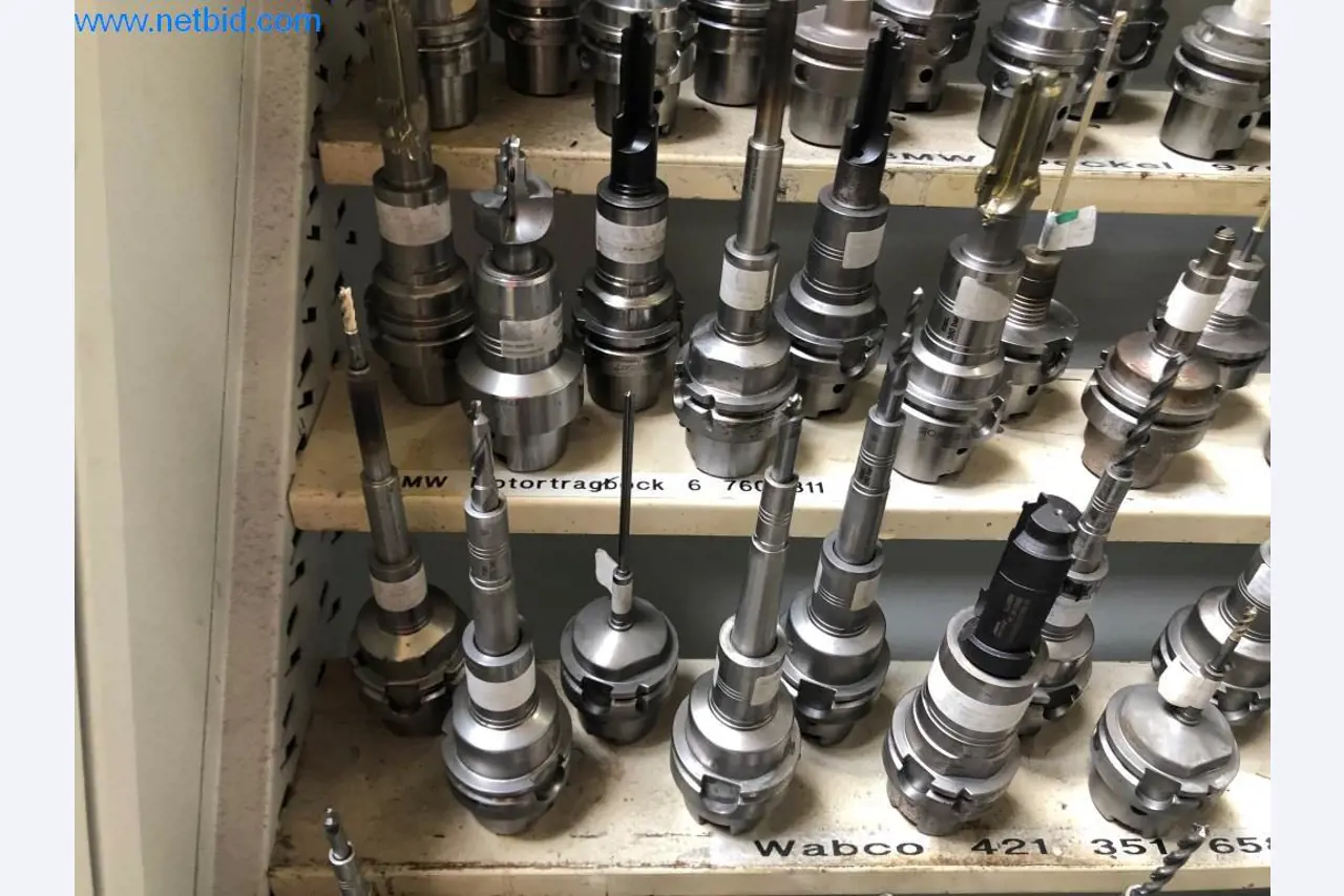 Machines et installations (moulage sous pression d'aluminium pour l'industrie automobile et ses sous-traitants)-4