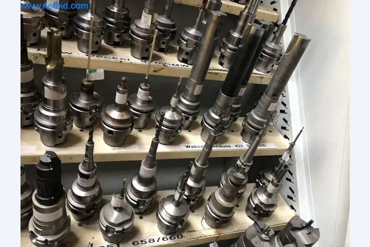 Machines et installations (moulage sous pression d'aluminium pour l'industrie automobile et ses sous-traitants)-7