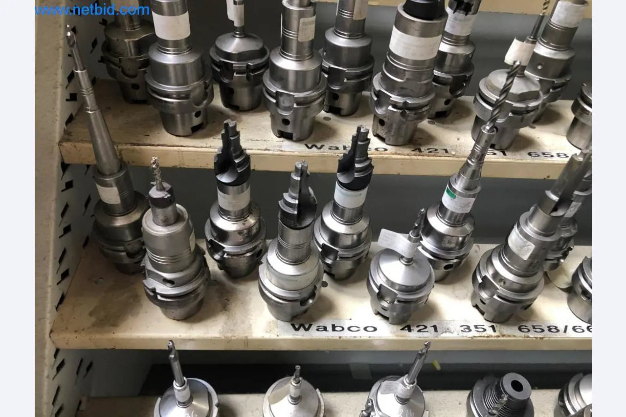 Machines et installations (moulage sous pression d'aluminium pour l'industrie automobile et ses sous-traitants)-8