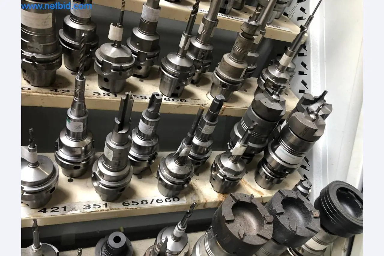 Machines et installations (moulage sous pression d'aluminium pour l'industrie automobile et ses sous-traitants)-9