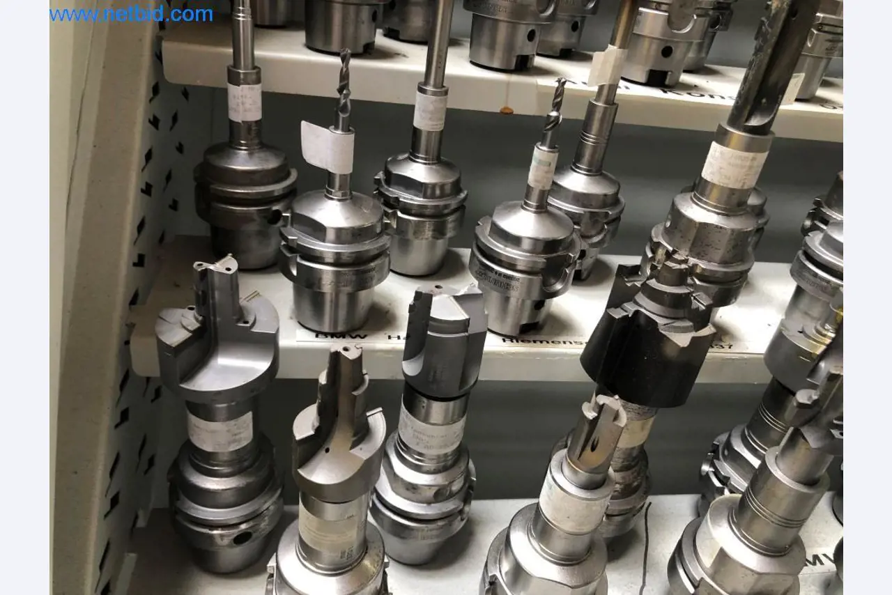 Machines et installations (moulage sous pression d'aluminium pour l'industrie automobile et ses sous-traitants)-14